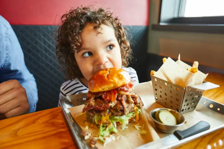 Fastfood slår hårdt mod unges sundhed