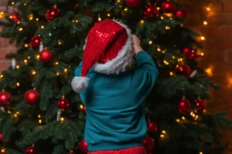 Disse julekugler skal du lade ligge i kassen til julen 2026 – de gør den ildrøde Hest rasende og skræmmer alt heldet væk