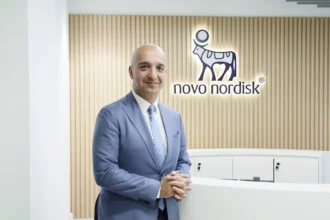 Novo Nordisk skærer 9000 jobs: 5000 i Danmark – medarbejdere i panik!