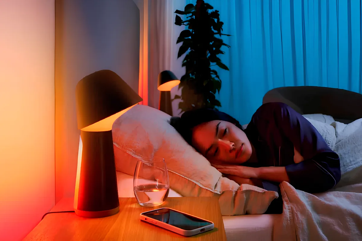 Den smarte lampe, der selv fatter dit humør – danske ingeniører gør det igen