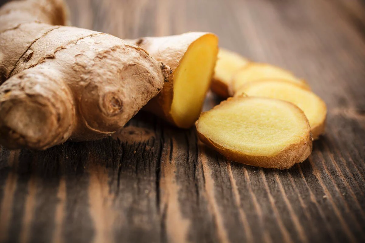 Tilføj disse ingredienser i kaffen – og den bliver både lækrere og sundere på én gang!