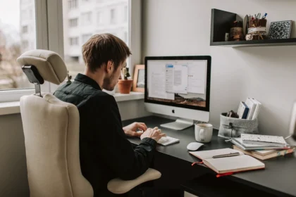Sådan gemmer du din laptop efter arbejde – så den holder evigt!