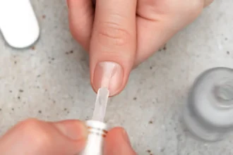 Drop gel-lakken for altid: Den nye naturlige manicure, som gør dine negle stærkere og smukkere end nogensinde før