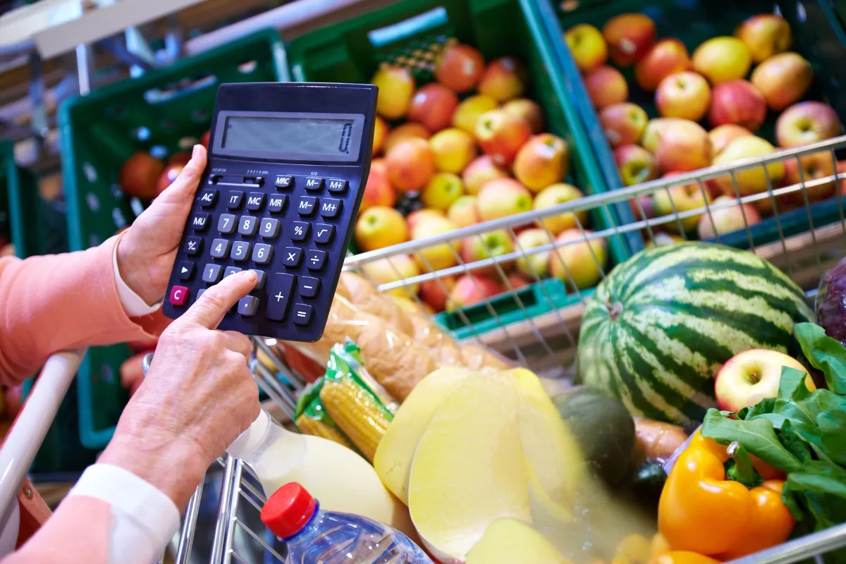 Fødevarepriserne stiger igen: Hvad sker i danske butikker?