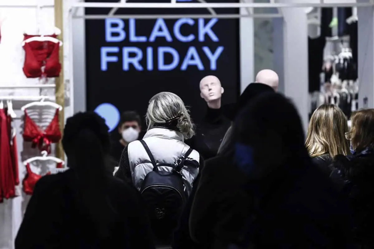 Black Friday er i fuld gang! Find de fedeste tilbud i Danmark – spar op til 70 % allerede nu