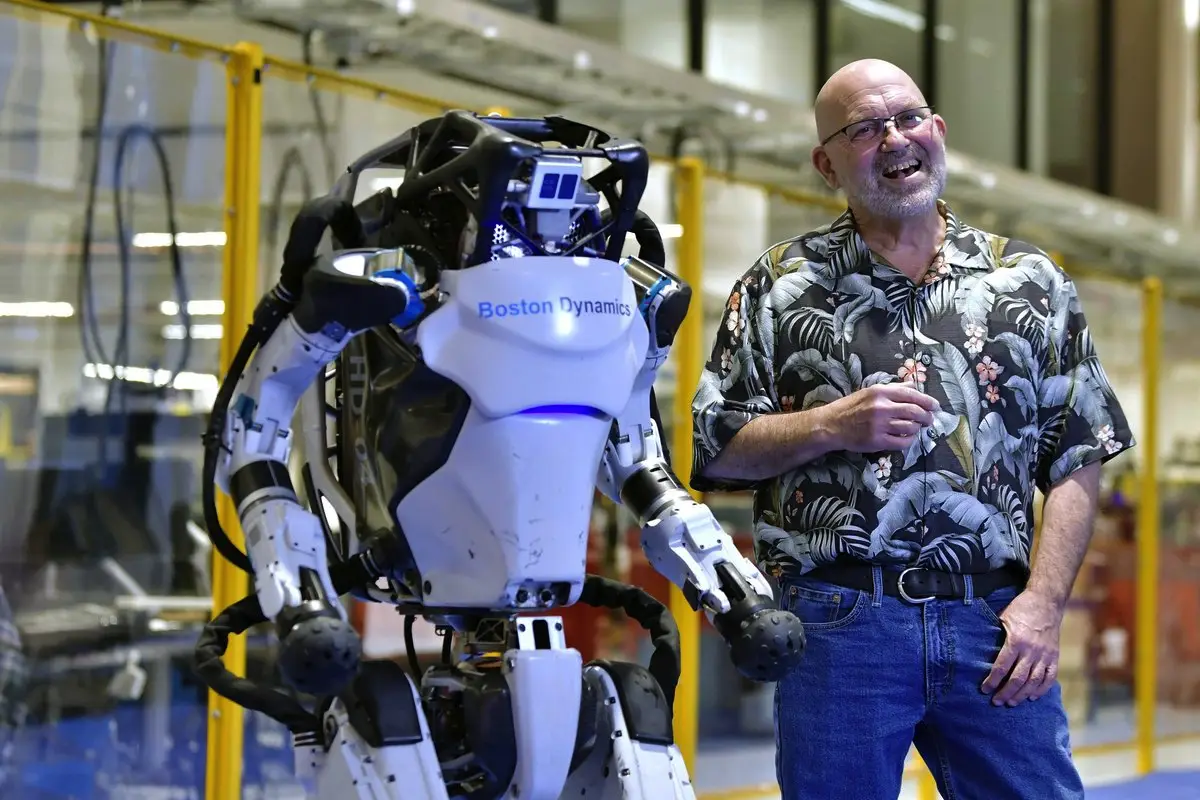 Menneskelignende robotter går på pension efter 11 måneder på BMW-fabrikken
