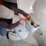 Den eddike-nat, der redder dit toilet – og din pengepung