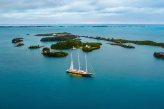 20 km tyk anomali under Bermuda – det, der holder øerne oppe