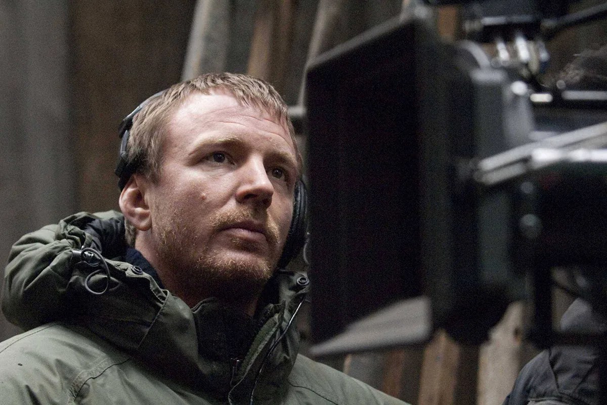 Guy Ritchie vender tilbage til Sherlock Holmes – nu som serie om den unge detektiv
