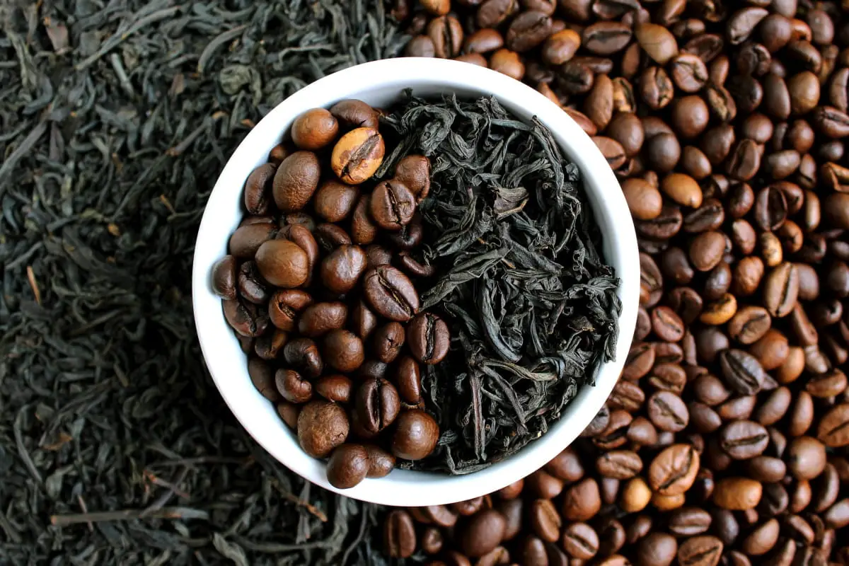 Kaffe eller te: Hvad er sundest – og hvad passer bedst til dig?