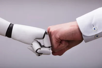 LG CLOiD: Den nye humanoid-robot, der skal overtage dit hjem