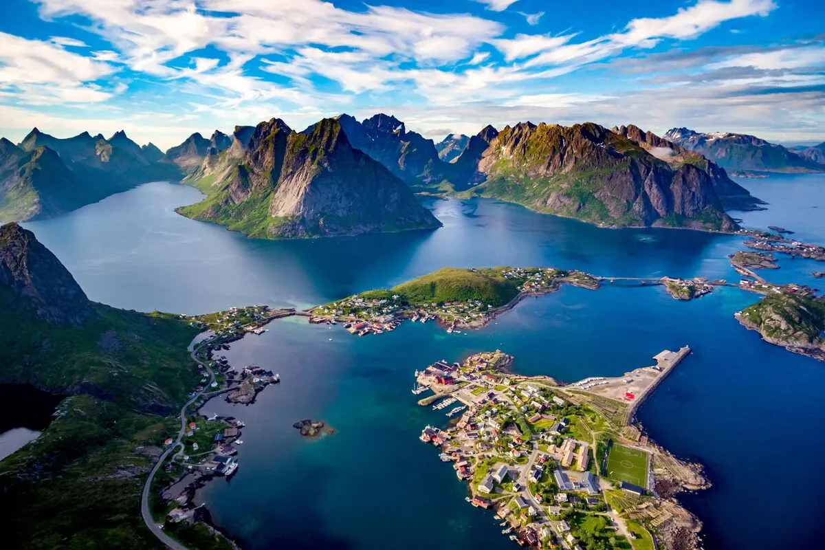 Hvilket land har flest øer? Svaret overrasker – og det er ikke et tropisk paradis!