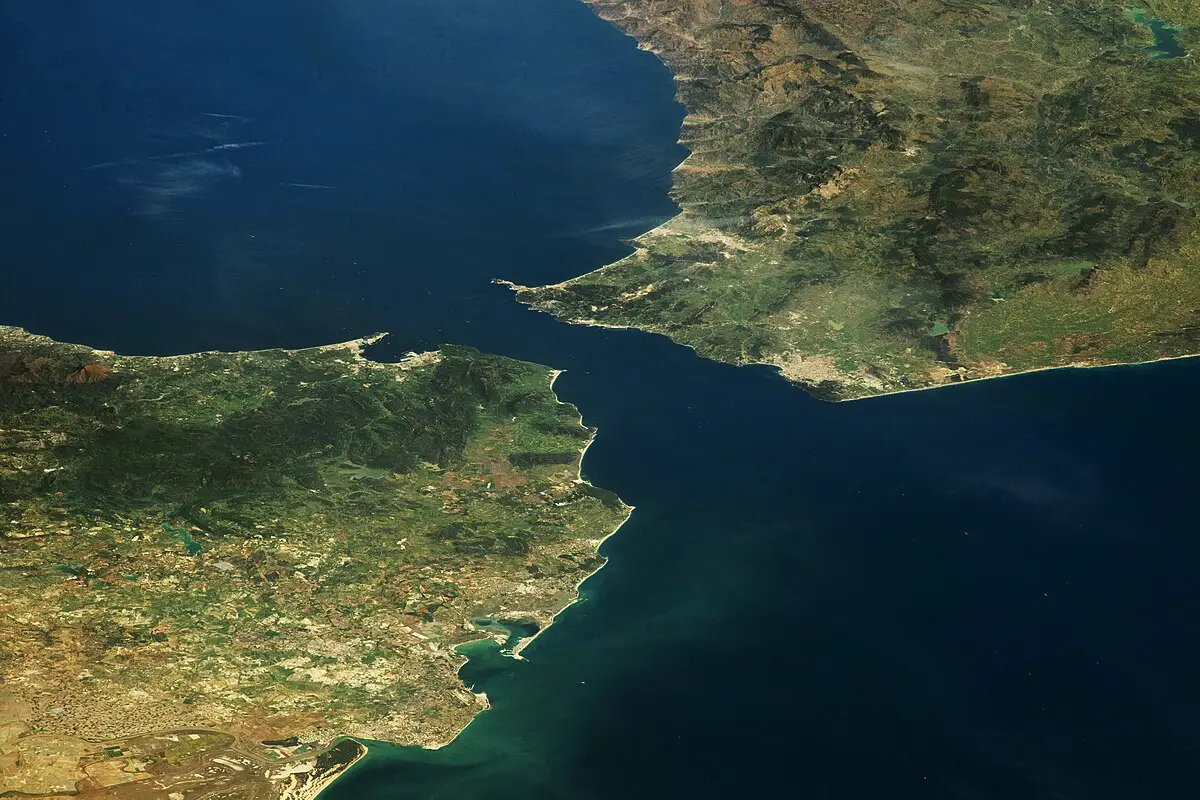 En tunnel under Gibraltarstrædet forbinder Europa og Afrika på ny måde
