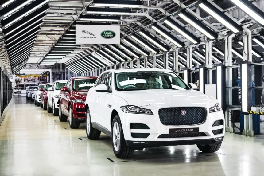 Jaguar stopper produktionen: Farvel til benzinmotorerne