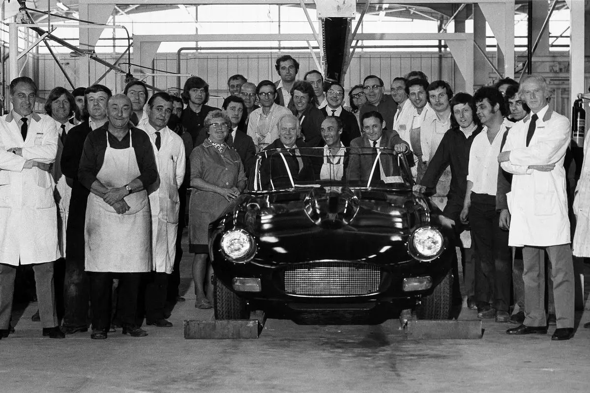 Jaguar stopper produktionen: Farvel til benzinmotorerne