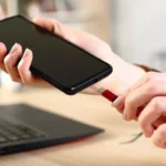 Hvorfor oplader nogle USB-porte meget langsommere end andre? Den helt enkle forklaring