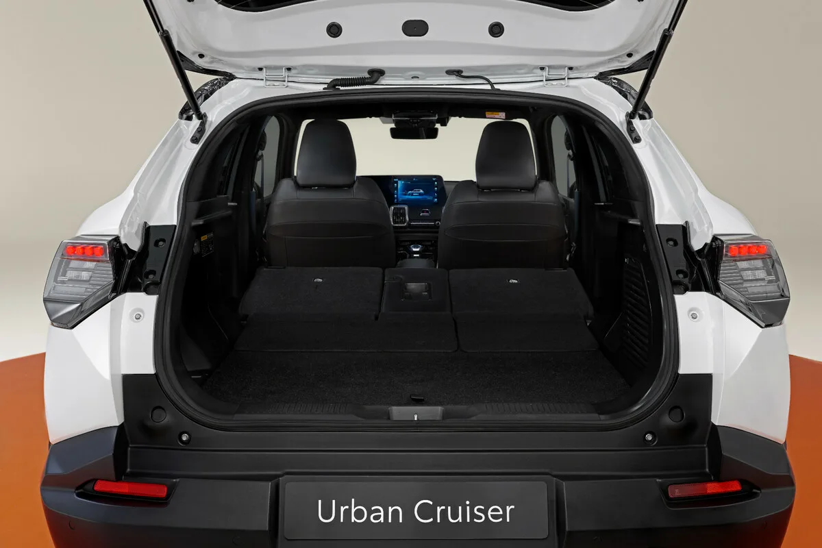 Toyota Urban Cruiser Ebella: Elektrisk crossover på Suzuki-base – nu officielt præsenteret!
