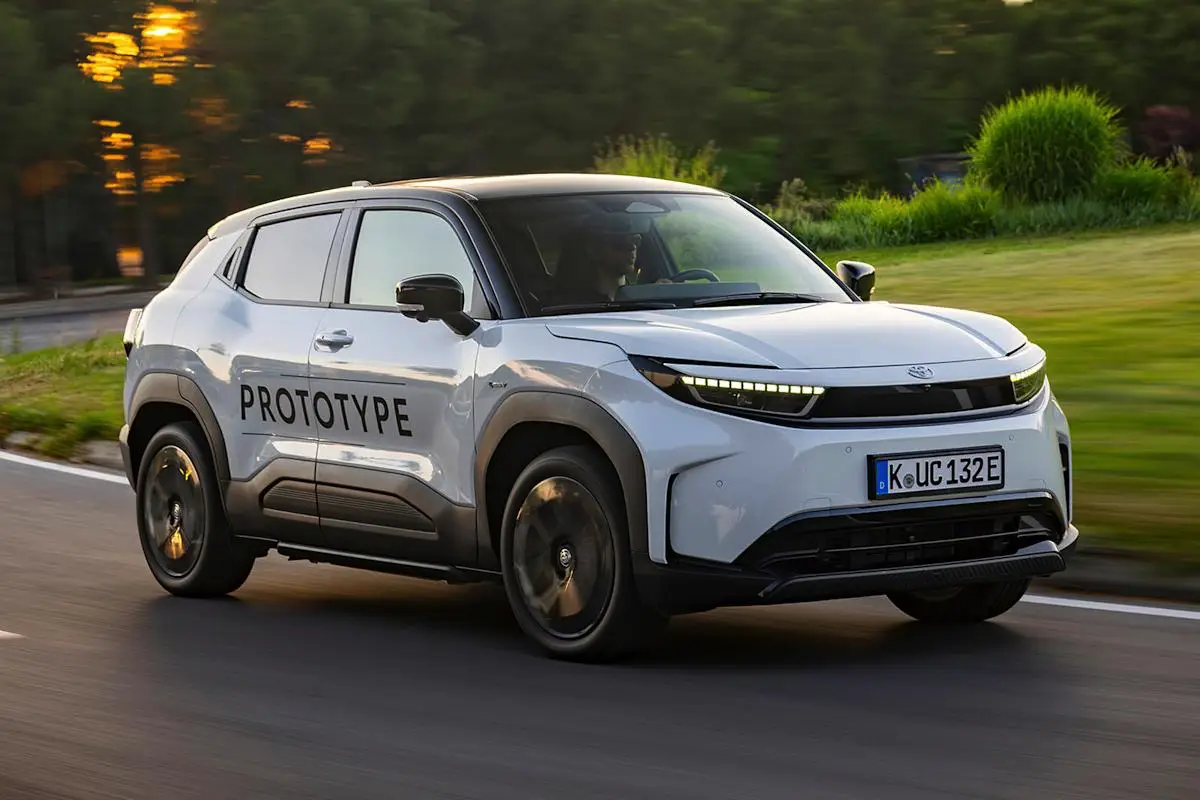 Toyota Urban Cruiser Ebella: Elektrisk crossover på Suzuki-base – nu officielt præsenteret!