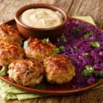 Frikadeller – den klassiske danske opskrift, der altid hitter