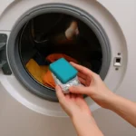Hvordan en almindelig opvaskesvamp kan redde dit tøj i vaskemaskinen