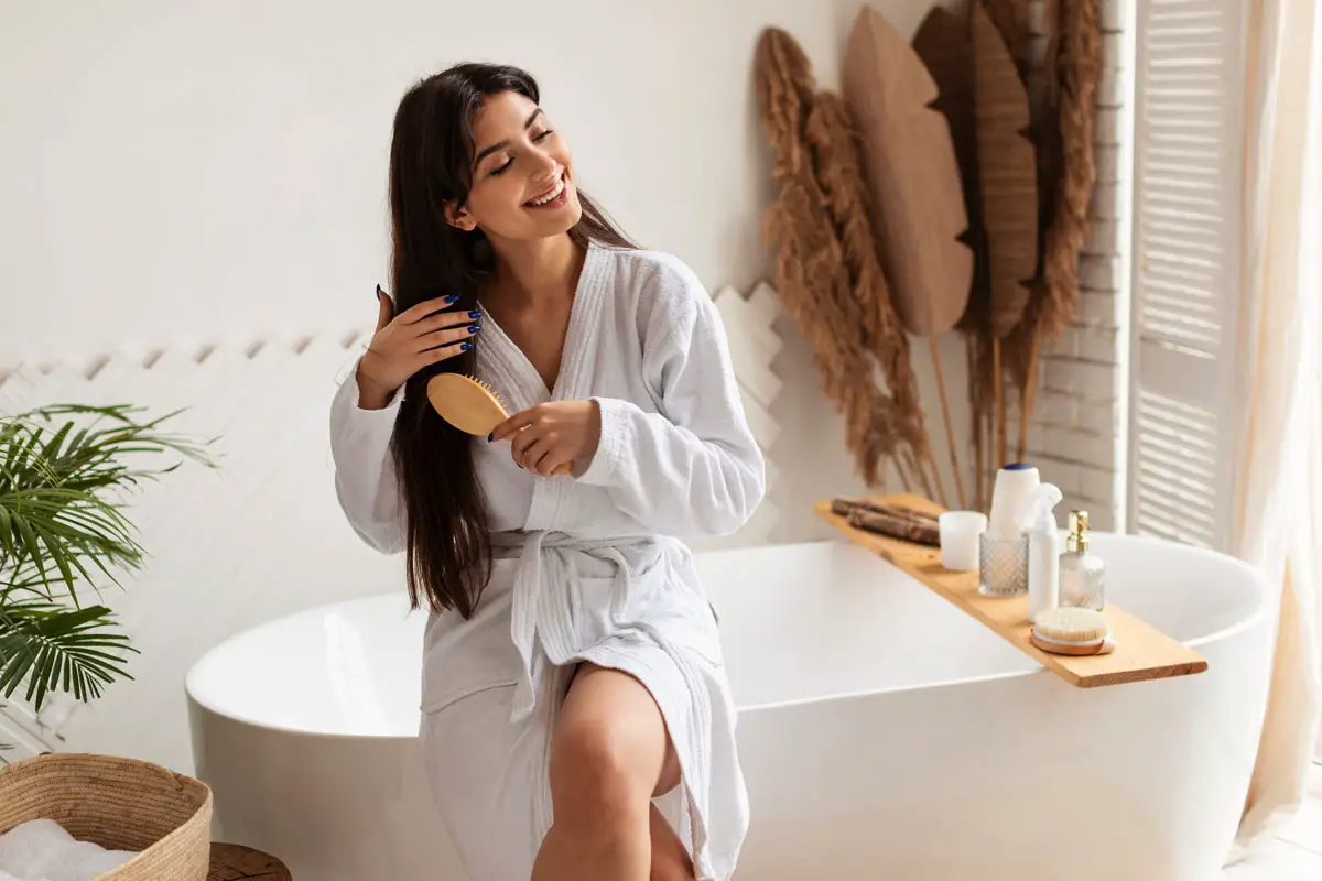 Hvordan pleje tyndt hår: tips til mere volumen og sundt look