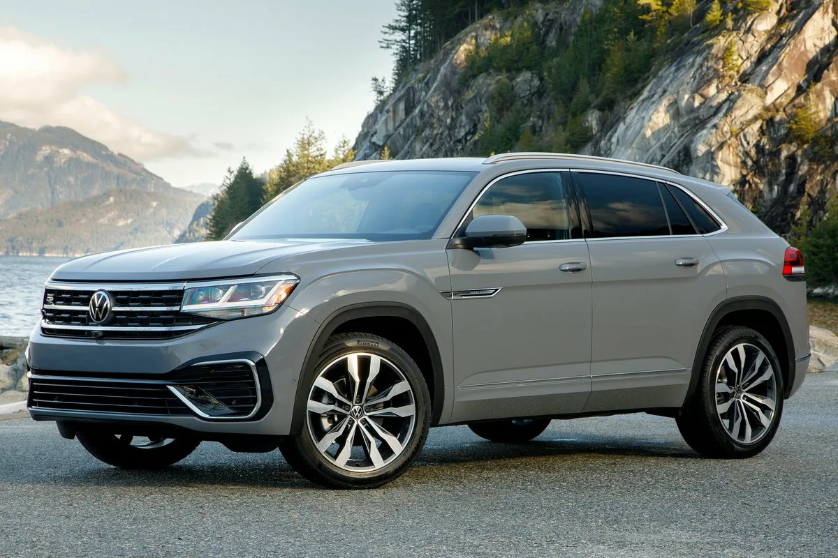 Volkswagen stopper produktionen af populær elbil til fordel for ny benzin-crossover