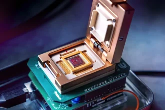 Elektronik, der ikke smelter: forskere har skabt en hukommelseschip, der virker ved 700 °C