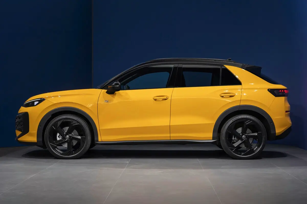 Legendarisk Golf nu i crossover-format: Volkswagen har vist den nye T-Roc