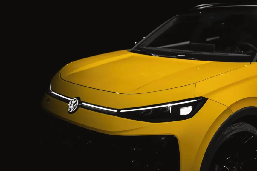 Legendarisk Golf nu i crossover-format: Volkswagen har vist den nye T-Roc