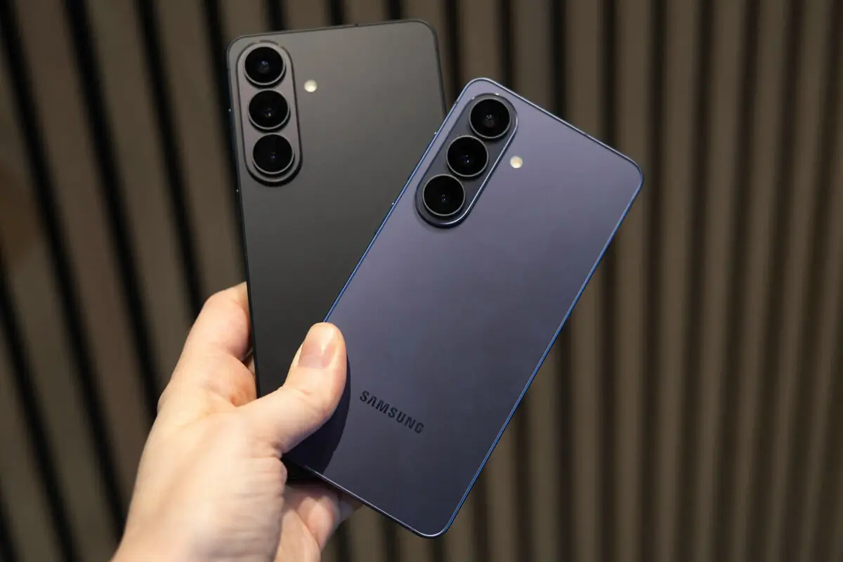 Samsungs nye genistreg: Titanium og aluminium i én smart ramme