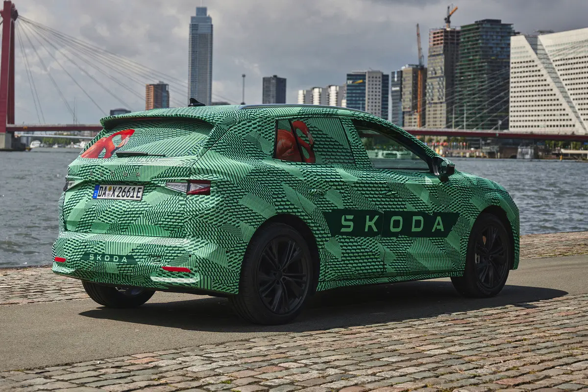 Skoda Elroq får nye udstyrsvarianter til 2027