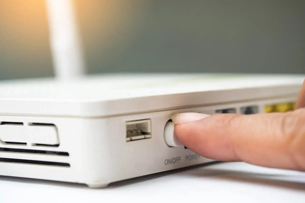 Hvor ofte skal du genstarte din router: et simpelt regel, som de fleste glemmer