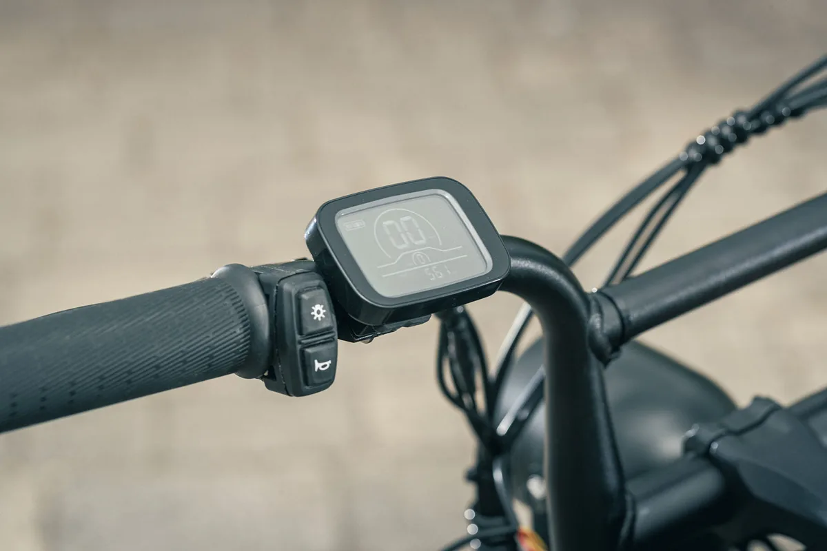 Ny budget elcykel med USB-C opladning: ENGWE Zip er klar til bylivet