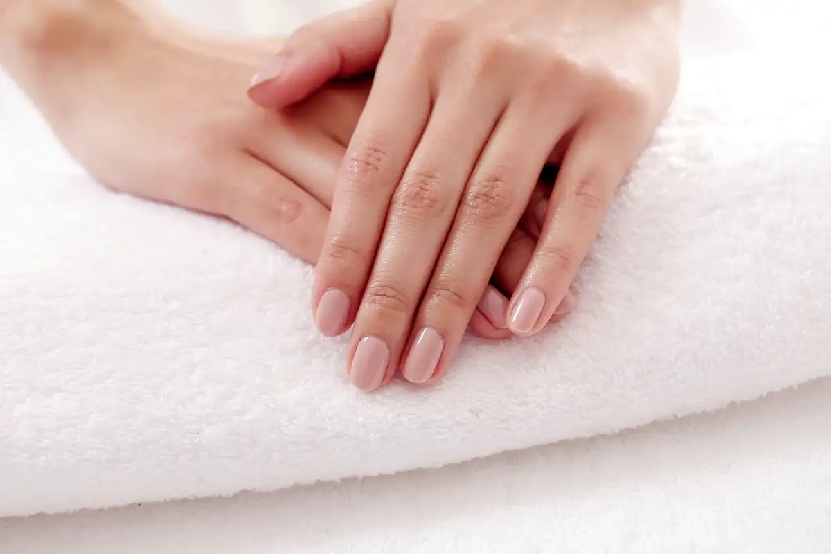 Hvorfor den japanske manicure er sommerens store hit