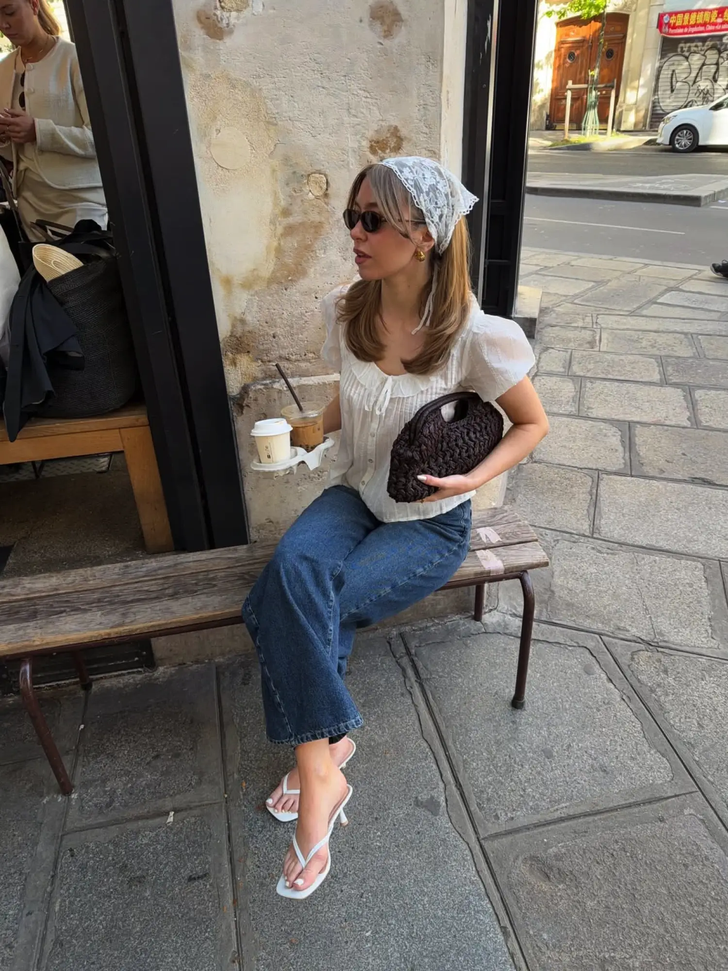 Sæsonens modehits, der perfekt komplementerer dine jeans-looks