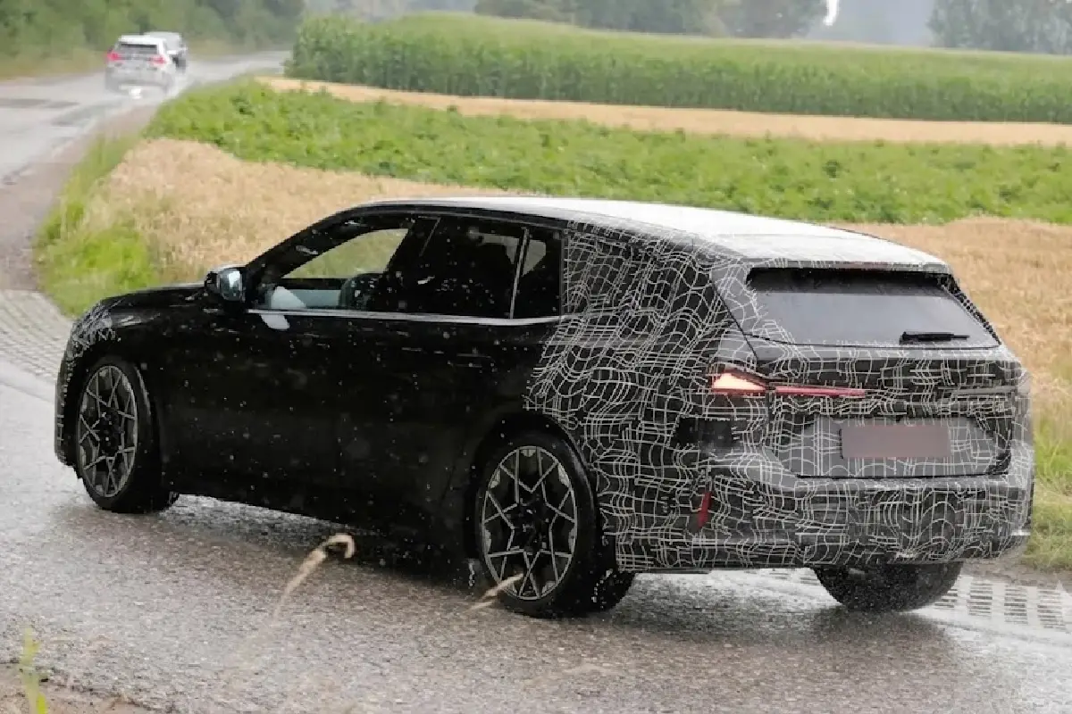 BMW i3 bliver stationcar: Første fulde billeder dukket op