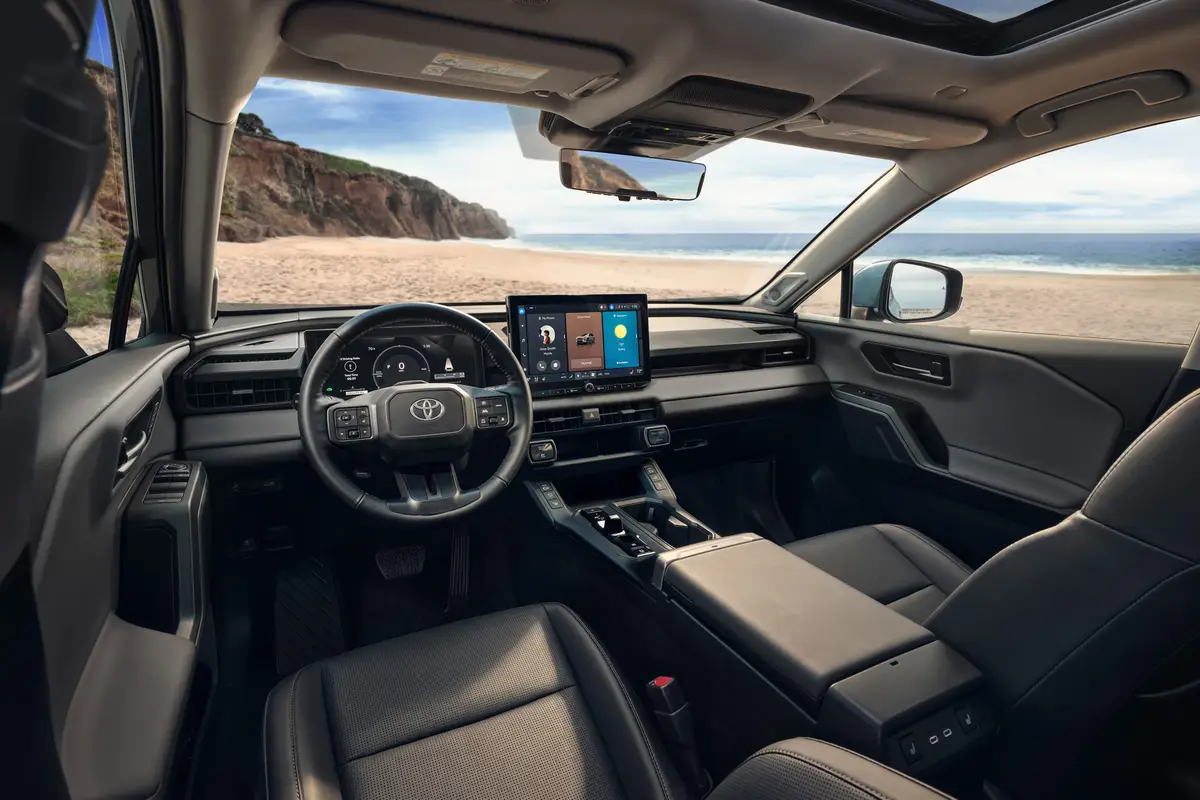 Ny Toyota RAV4 2026 allerede i danske forhandlere