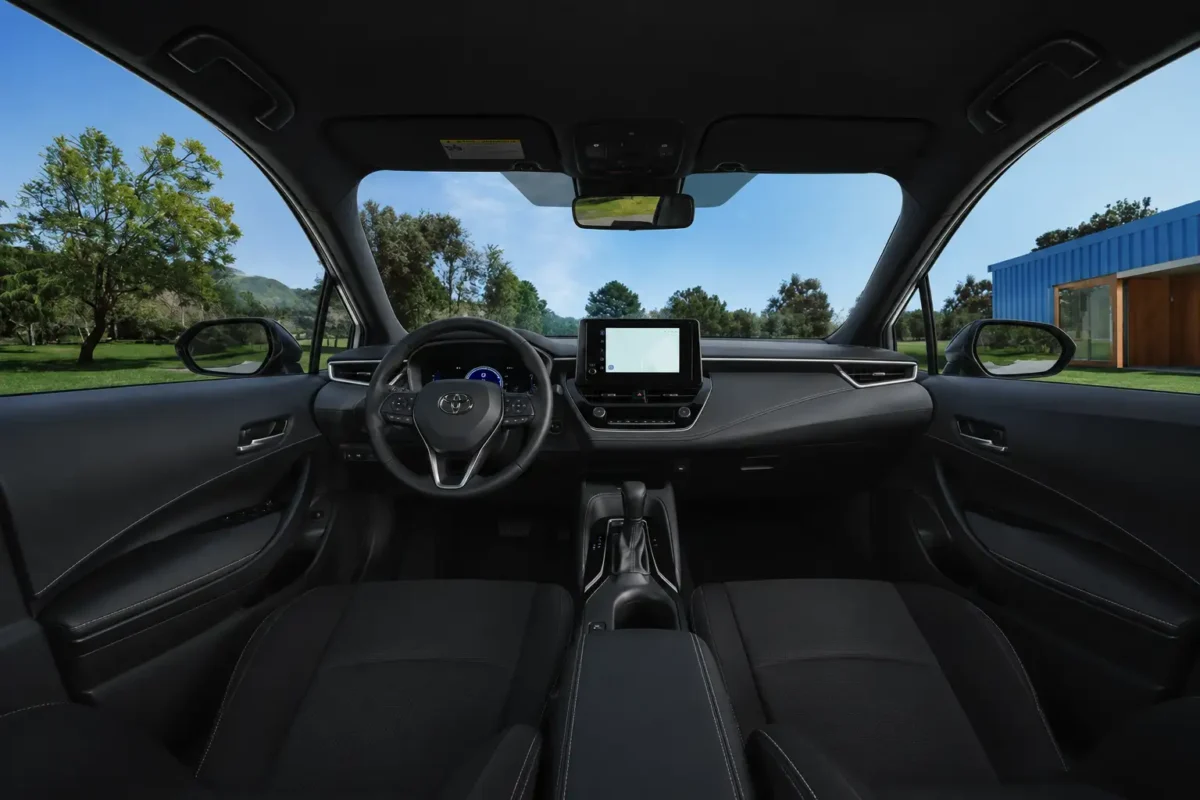 Toyota Corolla Hatchback 2027: Frisk opdatering med kæmpe skærme og masser af stil (Foto)