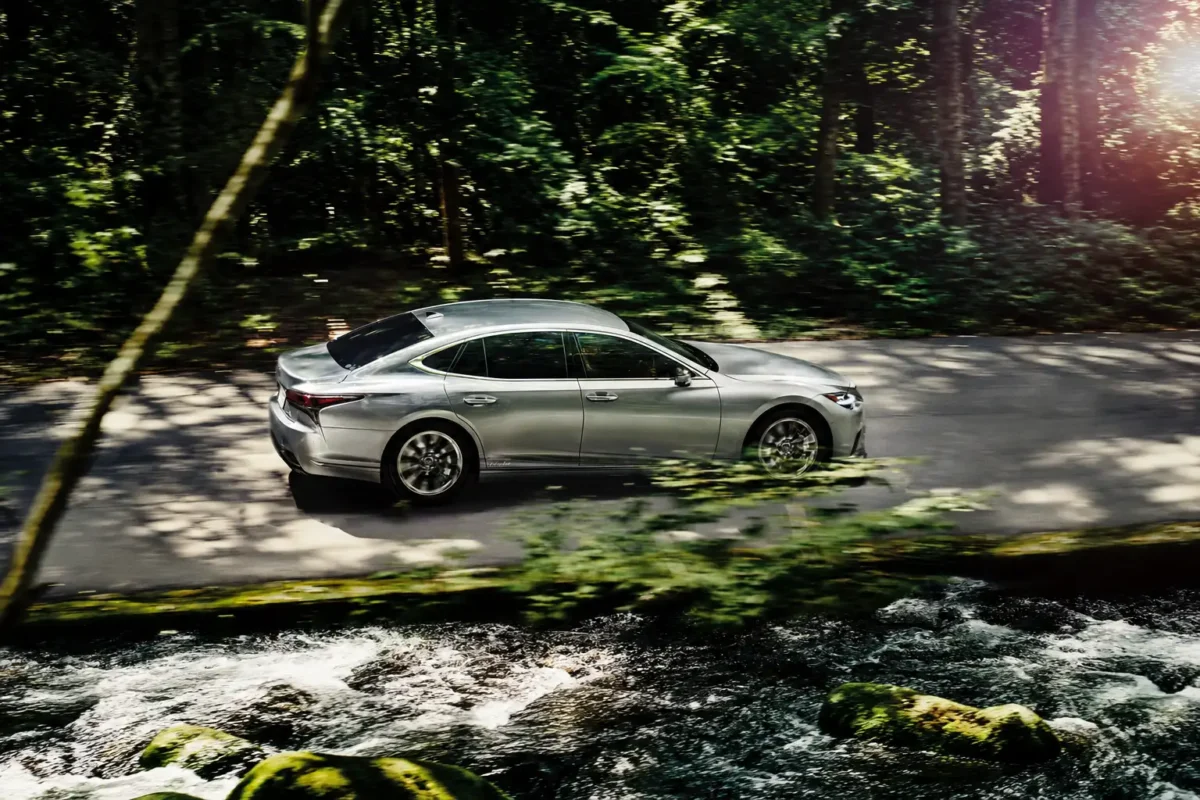 Lexus LS 2027 kan blive den sidste: Ikonisk luksussedan nærmer sig afslutningen