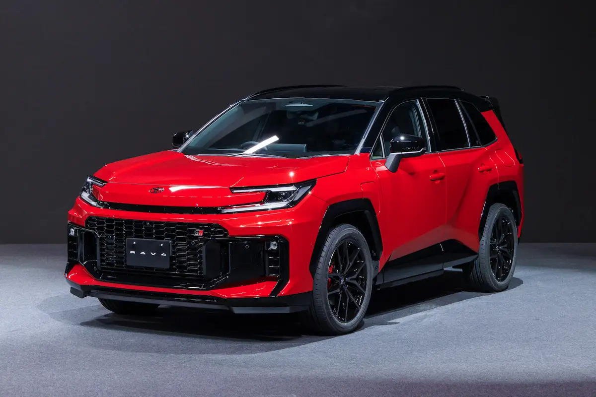 Ny Toyota RAV4 2026 allerede i danske forhandlere