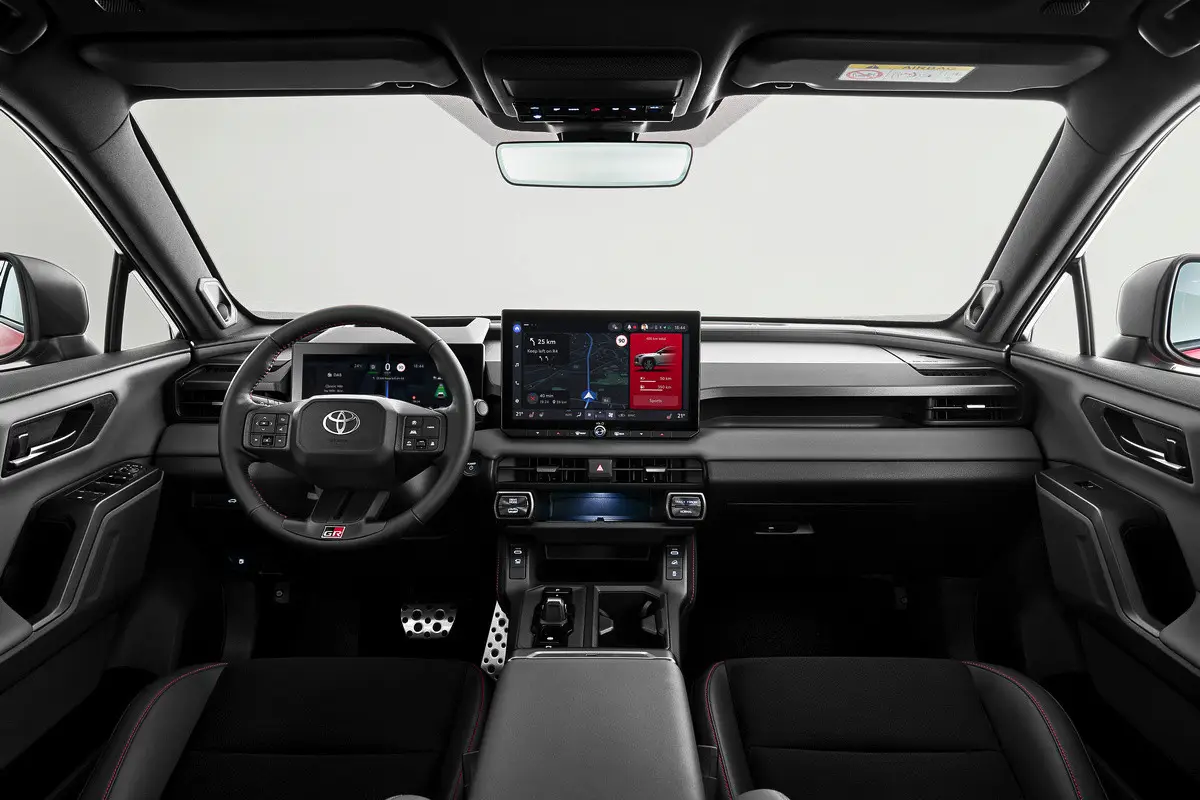 Ny Toyota RAV4 2026 allerede i danske forhandlere