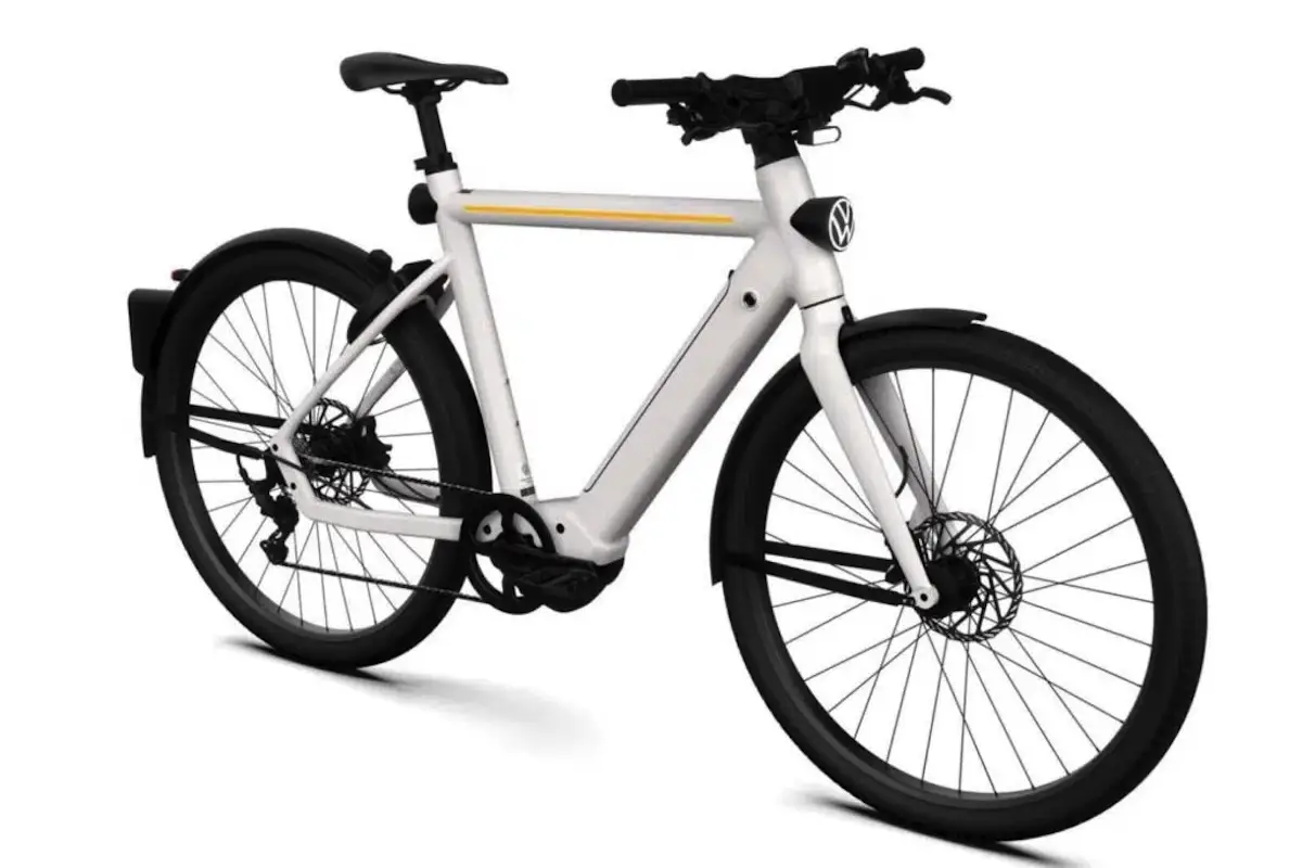 Volkswagen viser elcykel med radar, kamera og jagerpilot-briller