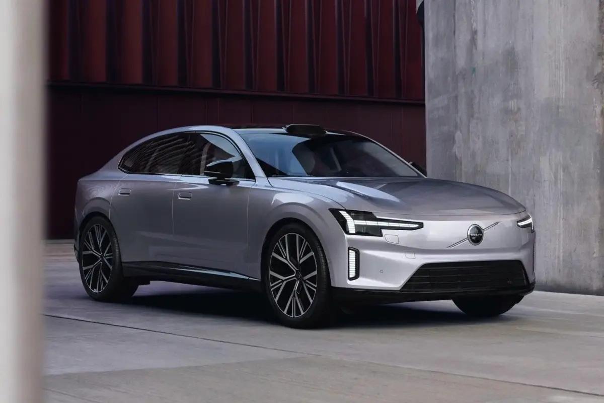 Volvo ES90 2027: 706 km rækkevidde og opladning på kun 20 minutter