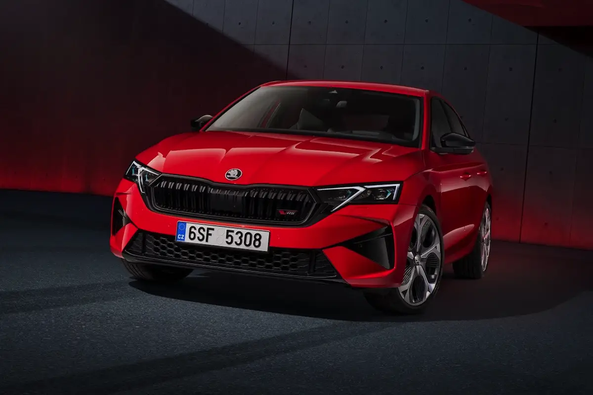 Skoda Octavia bliver fuldhybrid uden behov for opladning